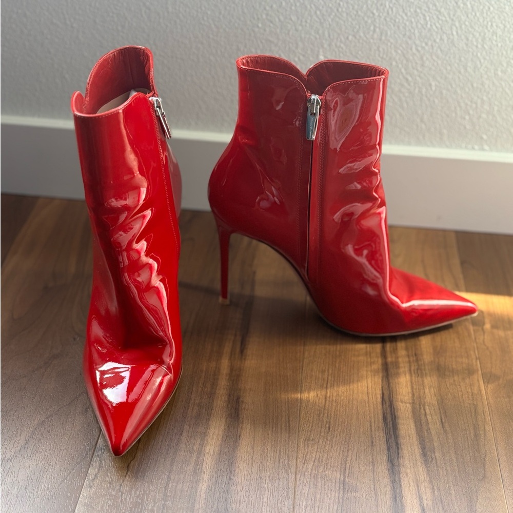 Gianvito Rossi Red Patent Leather Pointed-Toe Ankle Booties - Picture 3 of 5